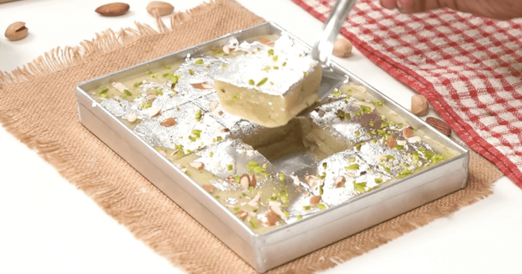 Suji Barfi Recipe in Hindi